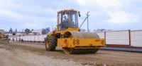 Каток самоходный вибрационный АМКОДОР 6811